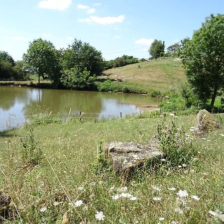 Terre Et Eau La Chambre D'Hotes Du Jardinier Sevremont Luaran gambar