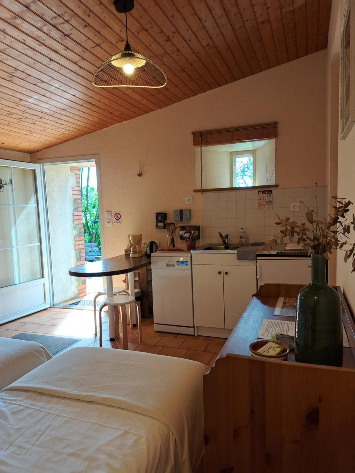 Terre Et Eau La Chambre D'Hotes Du Jardinier Sevremont Luaran gambar